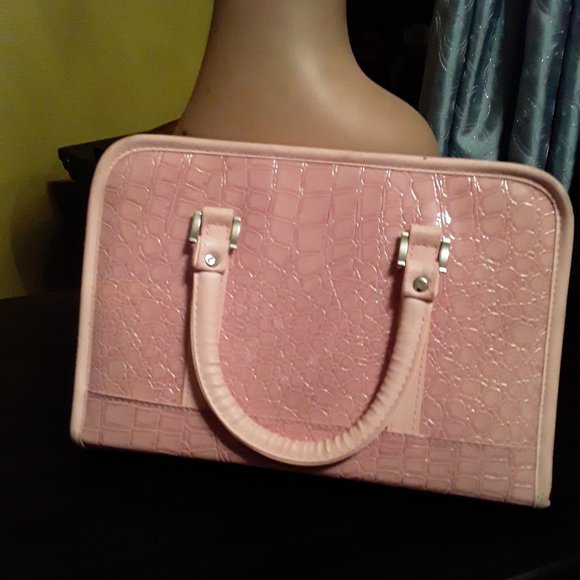 Accessories - Pink Carrying Case